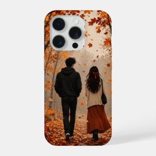 Capa para iPhone 15 Pro de Casal Romântico de Outo