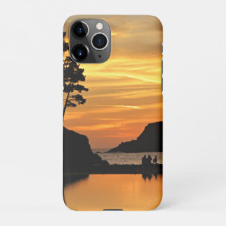 Capa Para iPhone Casal e Cão Orange Beach Sunset California Coast