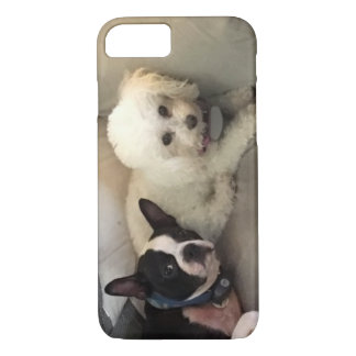 Capa iPhone 8/7 cães no sofá