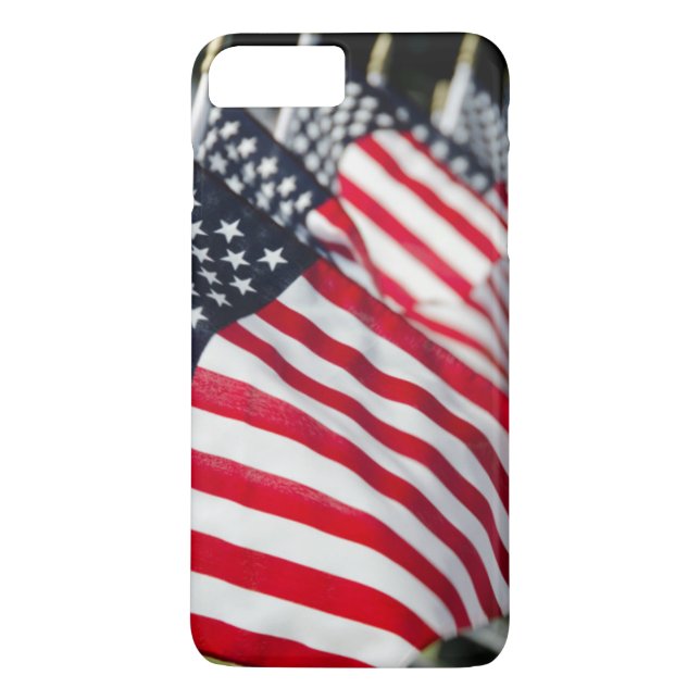 Capa Para iPhone, Case-Mate Cemitério militar histórico com bandeiras dos EUA (Verso)