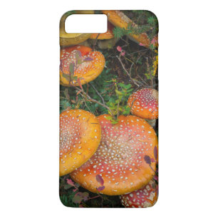 Capa iPhone 8 Plus/7 Plus Cogumelos agáricos-voadores no Lago Mowich