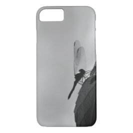 Capa iPhone 8/7 Dragonfly feita em escala de cinza mole