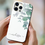 Capa iPhone 8/7 Eucalipto com Aquarela Personalizada<br><div class="desc">Proteja e decore o seu iPhone com este gabinete elegante. É decorado com folhas de cor aquosa de eucalipto em tons macios de verde sobre fundo branco. Personalize-o com seu nome ou monograma. Original Watercolor © Michele Davies.</div>