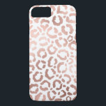 Capa iPhone 8/7 Impressão Animal Leopard Cheetah, Rosa Chic<br><div class="desc">Este design elegante e chic é perfeito para a moderna moda. Ele apresenta uma impressão falsa rosa dourada desenhada à mão de leopardo/chita safari em um simples fundo branco. É bonito, fofo e moda! ***NOTA DE DESIGN IMPORTANTE: Para qualquer solicitação de design personalizada, como solicitações de correspondência de produtos, alterações...</div>