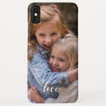 Capa Para iPhone Da Case-Mate Modelo Fotográfico Love Script Heart Family<br><div class="desc">Este design também está disponível em outros modelos de telefone. Escolha Tipo de dispositivo para ver outros iPhone, Samsung Galaxy ou Google capas. Alguns estilos podem ser alterados ao selecionar Estilo, se for uma opção. Este olhar foi criado através da arte digital e trará um olhar exclusivo para o seu...</div>