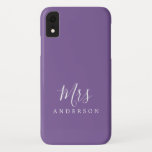Capa Para iPhone Da Case-Mate Noiva de Script Chic Roxo da Sra. Vibrant<br><div class="desc">A futura Sra. capa de telefone com guião branca em um fundo roxo brilhante. Celebre seu casamento em estilo com um toque de elegância roxa tropical. Basta adicionar seu nome a esta design na moda feminina. Desenvolvido exclusivamente para você pelo Happy Dolphin Studio. Se precisar de ajuda ou produtos correspondentes,...</div>