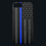 Capa iPhone 8/7 Obscuridade legal bandeira americana afligida do<br><div class="desc">Uma capa de telefone legal original que caracteriza uma obscuridade afligiu a bandeira da polícia.</div>