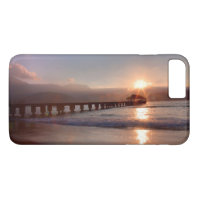 Pier da praia ao pôr do sol, Havaí