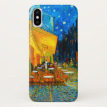 Capa Para iPhone Da Case-Mate Van Gogh Café Terrace à Noite<br><div class="desc">capas de iphone com a pintura a óleo de Vincent van Gogh Café Terrace na Noite (1888). Estrelas amarelas pintam o céu azul noturno acima de um café ao ar livre na França. Um presente maravilhoso para fãs do Impressionismo Poste e da arte holandesa.</div>