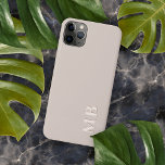 Capa Para iPhone Creme Neutro de Grito Ecru Claro Personalizado Col<br><div class="desc">Maleta de celular natural de cor natural, beige castanho-escura, de cera branca. Com espaço para personalizar com um nome, monograma ou iniciais de sua escolha. Belo, moderno e legal cobrir para o motif motif motif motif motif motif motif, experiente e amante da arte, que quer proteger seu telefone de poeira...</div>
