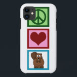 Capa Para iPhone Da Case-Mate Beavers do Amor pela Paz<br><div class="desc">Um sinal de paz,  coração,  e um castor bonitinho em um presente bonito de Beavers do Amor pela Paz.</div>