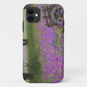 Capa Para iPhone Da Case-Mate Carrinho de madeira em campo de Phlox, Blue Bonnet