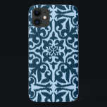 Capa Para iPhone Da Case-Mate Cor damasco Ikat - Índio escuro e azul claro<br><div class="desc">Reprodução digital de um padrão medalhão damasco com uma textura estriada,  tecida Ikat - índio escuro / azul marinho sobre um fundo azul-céu macio</div>