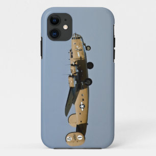 Capa Para iPhone Da Case-Mate Diamond Lil B-24 Bombardeiro, pousando em Oshkosh,