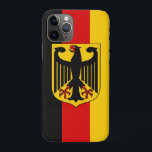 Capa Para iPhone Da Case-Mate emblema alemão<br><div class="desc">Casaco da Alemanha. A casaco de braços da Alemanha exibe uma águia negra (a "águia federal", antiga Reichsadler "Águia imperial") em um escudo amarelo (Ou, uma águia exibindo um calcanhar). Trata-se de uma reintrodução do casaco de armas da República do Weimar (utilizado em 1919-1935), adotado pela República Federal da Alemanha...</div>