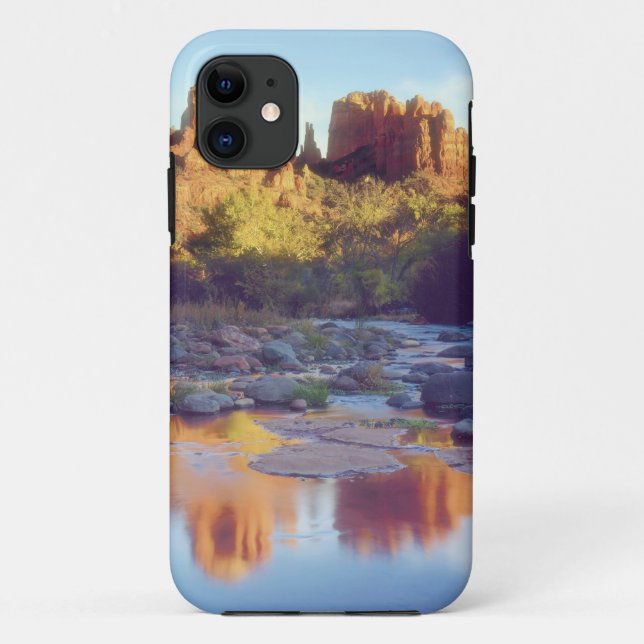 Capa Para iPhone Da Case-Mate EUA, Arizona, Sedona. Cathedral Rock refletindo (Verso)