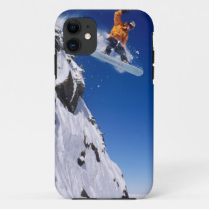 Capa Para iPhone Da Case-Mate Homem num snowboard a saltar de uma cornija
