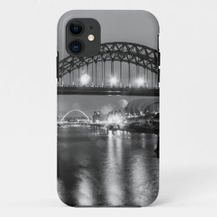 Capa Para iPhone Da Case-Mate Ponte de Tyne na noite