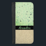 Capa Carteira Para iPhone 8/7 Mint Green Terrazzo Sparkly Personalizado<br><div class="desc">Um padrão abstrato de verde limão terrazzo com uma fita preta onde você pode personalizá-lo junto com um design dourado e brilhante na parte inferior para um vidro extra. Testes modernos.</div>