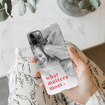 Capa Para iPhone Foto da Tendência e o que mais importa RedQuote<br><div class="desc">Capture a essência dos belos momentos da vida com nossa exclusiva Foto da Trendy e o que importa os produtos Red mais positivos. Incorpore positividade e estilo na sua vida cotidiana com esta coleção única que combina sem problemas as tendências modernas com os sentimentos do eterno. Quer esteja se tratando...</div>