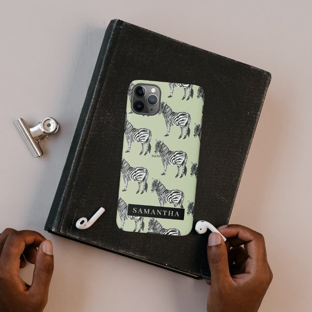 Capa Para iPhone Nome Personalizado e Padrão Selvagem de Zebra Selv (Criador carregado)