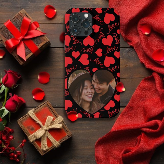 Capa para iPhone personalizada | Design de AMOR em (Custom iPhone Case | Heart-Shaped LOVE Design)