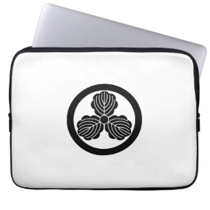 CAPA PARA NOTEBOOK 丸に三つ柏