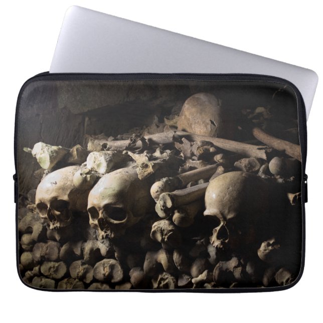 Capa Para Notebook A bolsa de laptop dos crânios dos Catacombs (Frente)