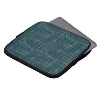 Capa Para Notebook A interseção de linhas e formas cria uma textura