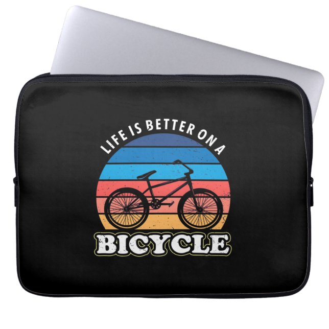 Capa Para Notebook A Vida É Melhor Num Bicicleto (Frente)