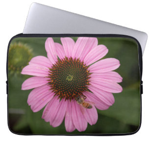 Capa Para Notebook Abelha de Mel na Flor do Jardim