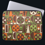 Capa Para Notebook Abstrato Moderno do Século 50<br><div class="desc">Este padrão abstrato geométrico original, retrógrado dos anos 50/1960, é feito de triângulos, quadrados, retângulos e círculos. É projetado em tons antigos de laranja, verde e creme em um fundo marrom. Este padrão bonito se repete sem interrupções. É para fãs de arte moderna minimalista do século médio. Adicione um toque...</div>