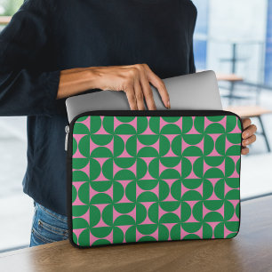 Capa Para Notebook Abstrato Retro Floresta Verde e Geométrica Rosa