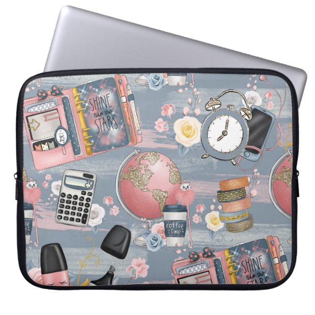Capa Para Notebook Acessório para Meninas em uma Mesa Fácil e Funcion (Frente)