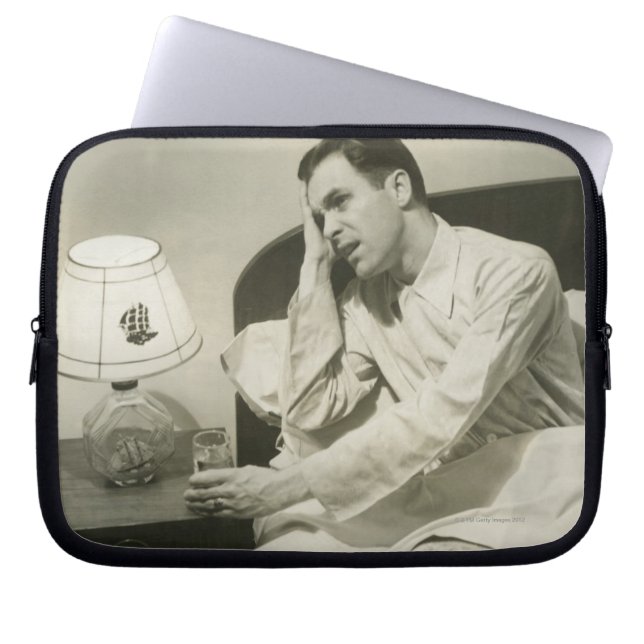 Capa Para Notebook Água potável do homem (Frente)