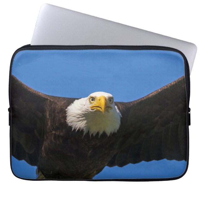 Capa Para Notebook Águia Americana Voando Perto (Frente)
