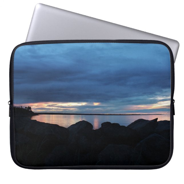 Capa Para Notebook Além das rochas (Frente)