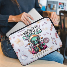 Capa Para Notebook Alienígena aqui pelo café