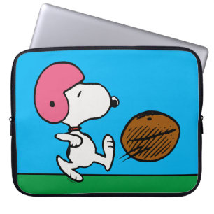 Capa Para Notebook Amendoins Snoopy Football Kicker