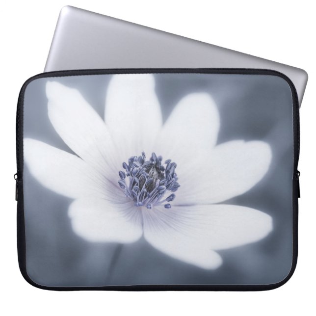 Capa Para Notebook Apenas Uma Pequena Flor Silvestre (Frente)