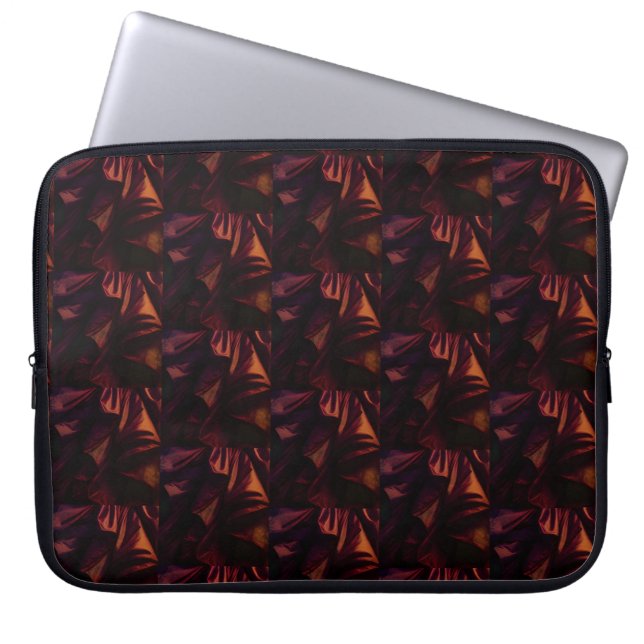 Capa Para Notebook Are Those Really Ruffles on an Electronics Bag (Frente)