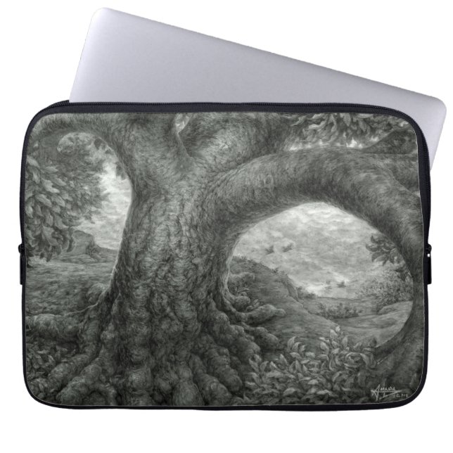 Capa Para Notebook Árvore Abraçando o Risco (Frente)