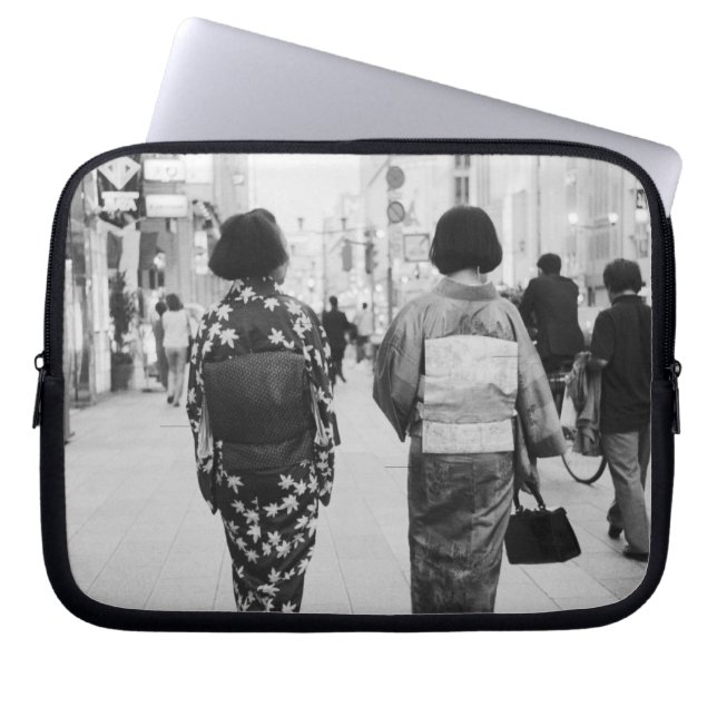 Capa Para Notebook Ásia, Japão, Tóquio. Geishas no Ginza. (Frente)