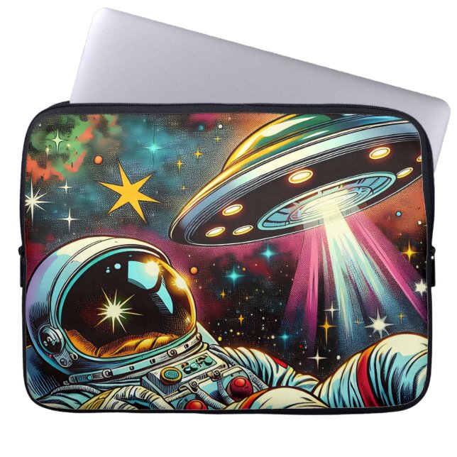 Capa Para Notebook Astronauta Flutuando no Espaço com uma Arte de IA  (Frente)