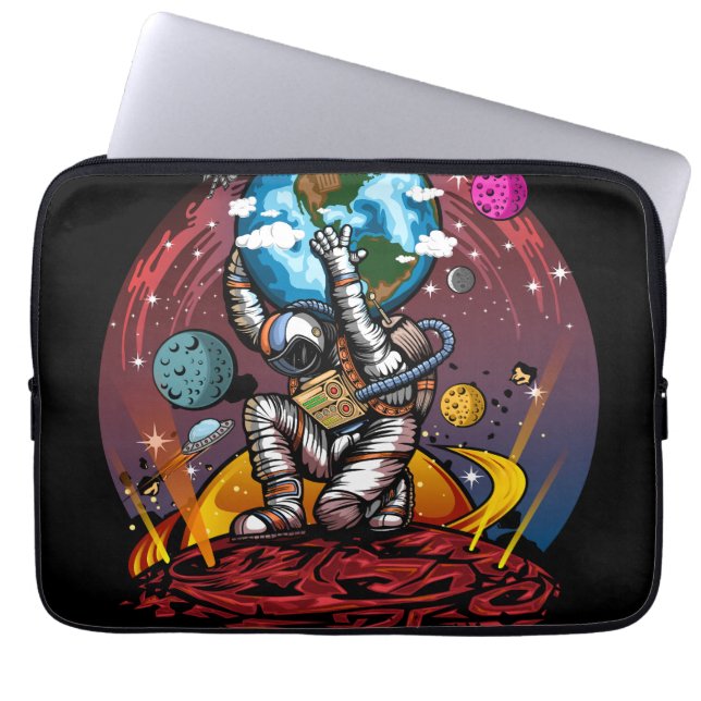 Capa Para Notebook Atlas Astronauta Segurando a Terra Marte Galáxia L (Frente)