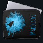 Capa Para Notebook Azul bonito do preto da sombra da tartaruga do<br><div class="desc">Esta bolsa de laptop na moda para mulheres caracteriza uma vista ascendente,  moldando uma sombra preta de um recife de corais e de uma tartaruga contra o sol que brilha através da água. A água no fundo é pintada dentro.</div>