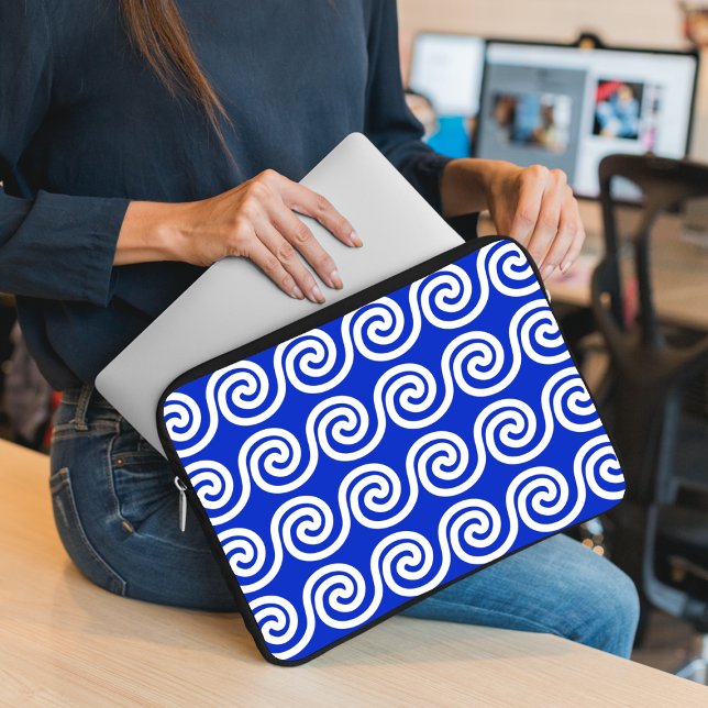 Capa Para Notebook Azul Padrão de Ondas Chave Meander Grego (Criador carregado)