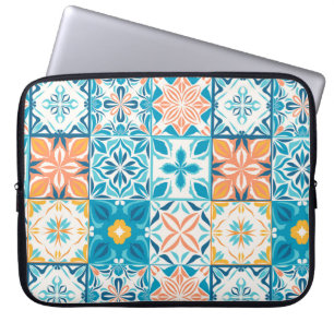 Capa Para Notebook azulejos ornamentados em azul e laranja