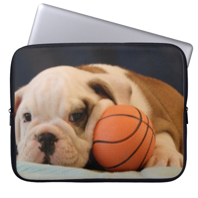 Capa Para Notebook Basquete de Bulldog Inglês Filhote (Frente)