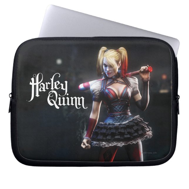 Capa Para Notebook Batman Arkham Knight | Harley Quinn com Bat (Frente)